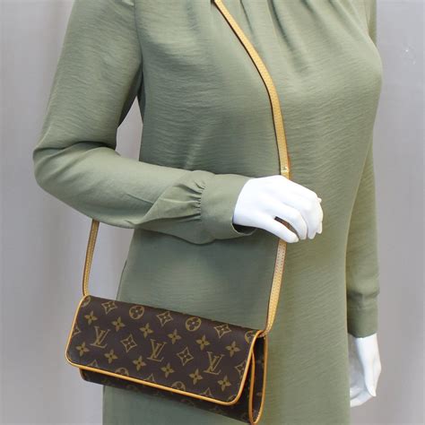 Louis Vuitton Monogram Pochette Twin Bag – Lord & Taylor.